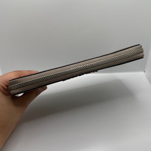 MICHAEL KORS Gray Zip Around Wallet - Picture 4 of 9